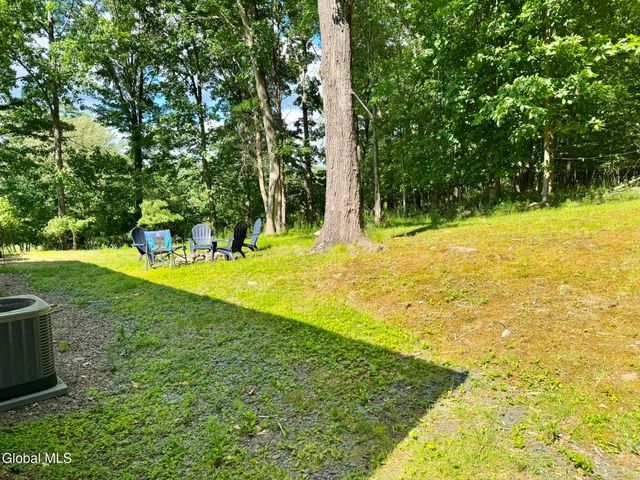 26 Knobhill Road, Sand Lake, NY 12018