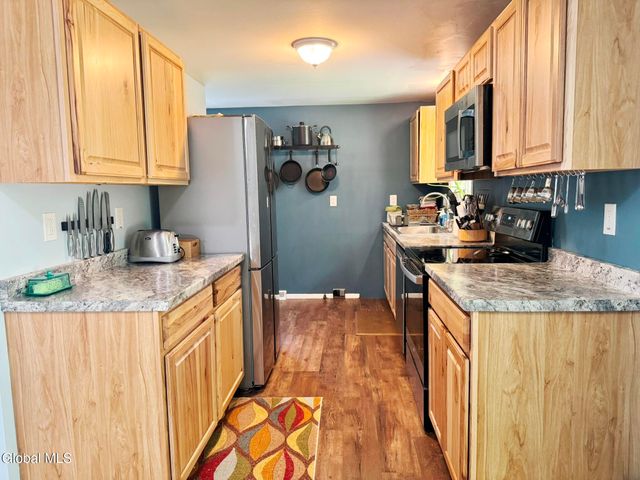 26 Knobhill Road, Sand Lake, NY 12018