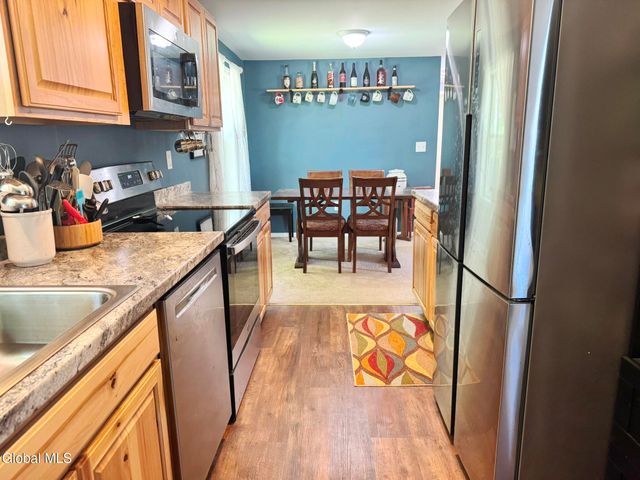 26 Knobhill Road, Sand Lake, NY 12018