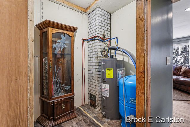 4249 S Hilton Park Road, Fruitport, MI 49415