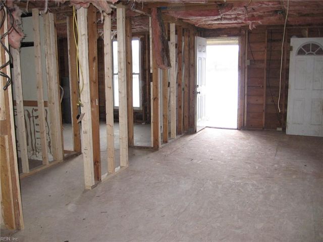 1211 Reel ST, Norfolk, VA 23502