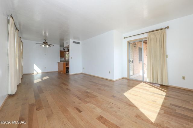 37 N Silverbell Road, Tucson, AZ 85745