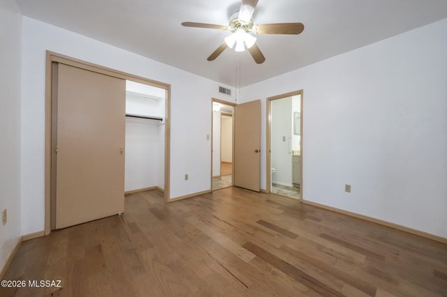 37 N Silverbell Road, Tucson, AZ 85745