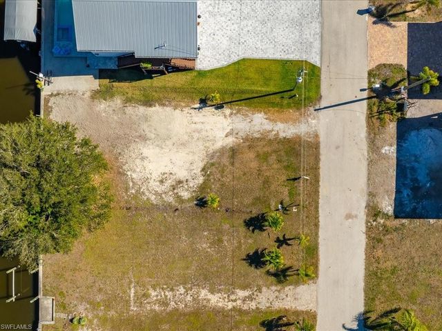 4730 Swordfish ST, Bonita Springs, FL 34134