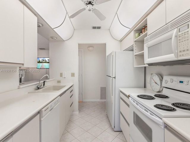 1354 Coral Park Ln 603, Vero Beach, FL 32963