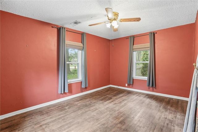 900 E 117th Street, Kansas City, MO 64131