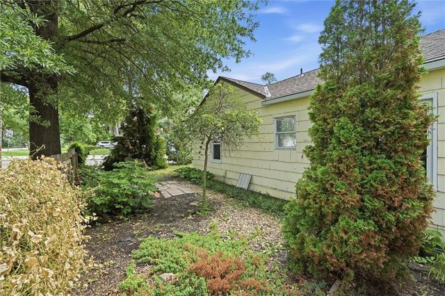 900 E 117th Street, Kansas City, MO 64131