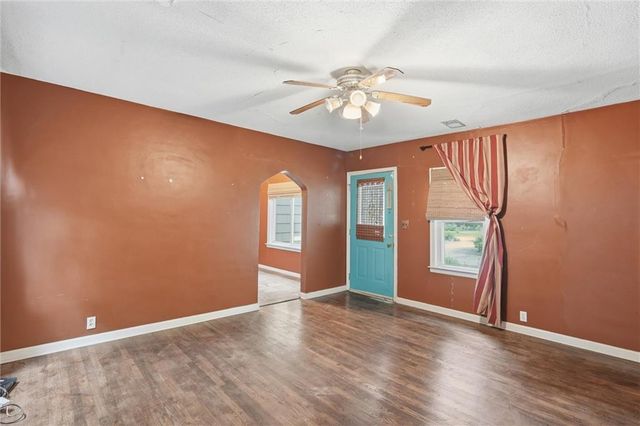 900 E 117th Street, Kansas City, MO 64131
