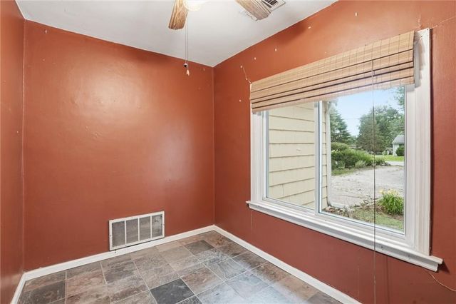 900 E 117th Street, Kansas City, MO 64131