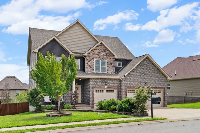119 Overcrest Ct, Clarksville, TN 37043