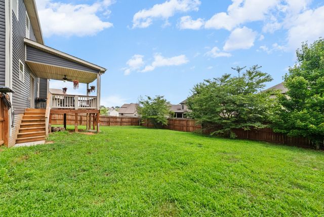 119 Overcrest Ct, Clarksville, TN 37043