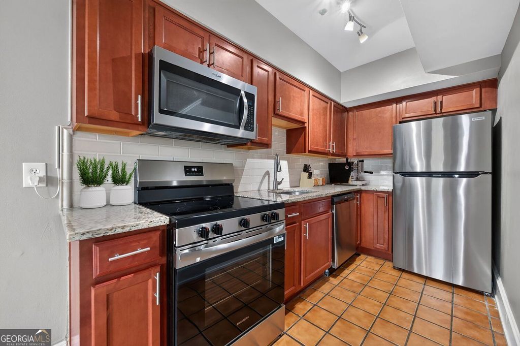 2855 Peachtree Road NE 317, Atlanta, GA 30305 — photo 2
