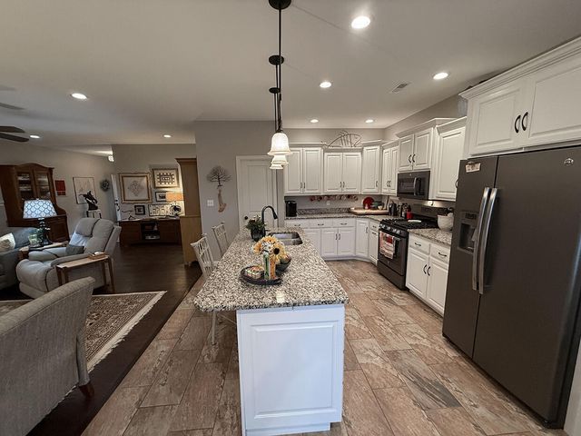 3507 CANYON RIDGE DR, Columbia, MO 65202