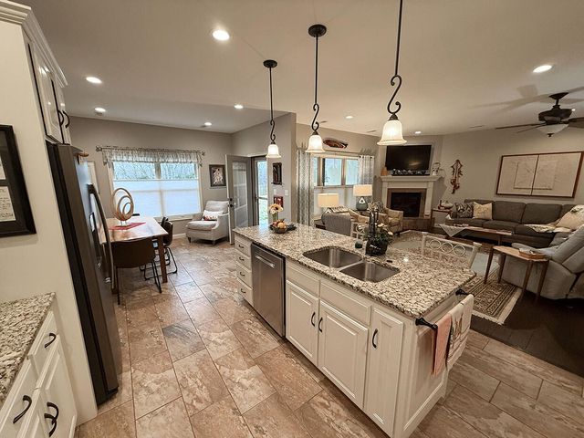 3507 CANYON RIDGE DR, Columbia, MO 65202