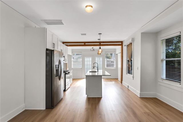 1924 3RD STREET S, St Petersburg, FL 33705