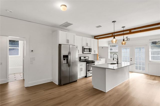 1924 3RD STREET S, St Petersburg, FL 33705