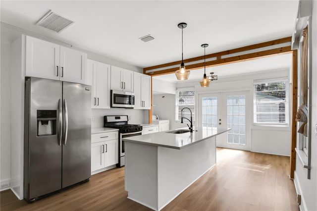 1924 3RD STREET S, St Petersburg, FL 33705