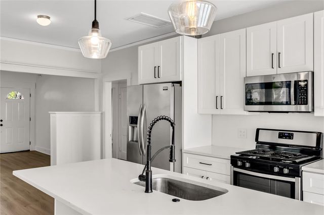 1924 3RD STREET S, St Petersburg, FL 33705