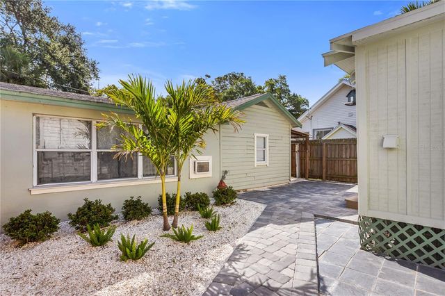 1924 3RD STREET S, St Petersburg, FL 33705