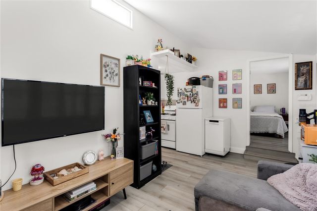 1924 3RD STREET S, St Petersburg, FL 33705