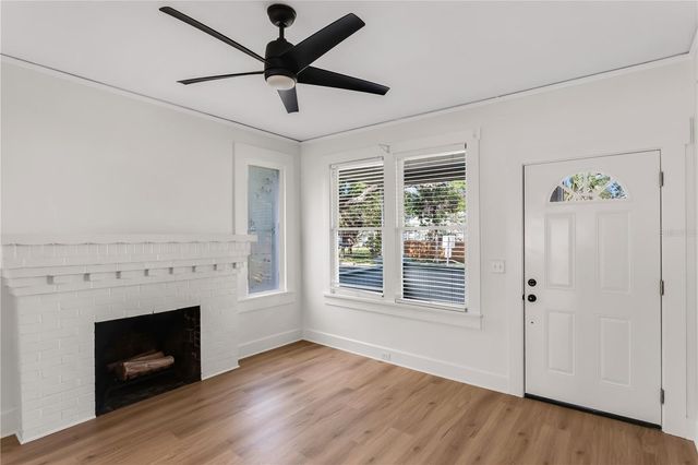 1924 3RD STREET S, St Petersburg, FL 33705