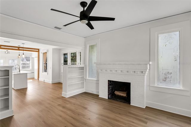 1924 3RD STREET S, St Petersburg, FL 33705