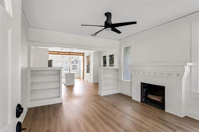 1924 3RD STREET S, St Petersburg, FL 33705