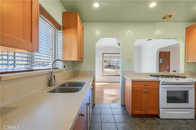 2307 Daisy Avenue, Long Beach, CA 90806