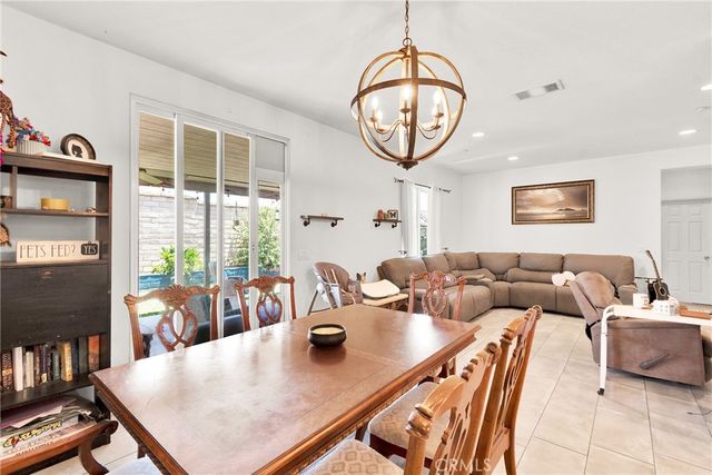 6229 Eaglemont, Fontana, CA 92336