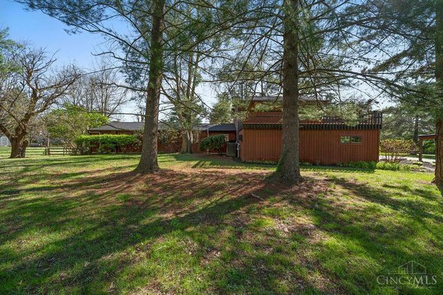 8135 Creek Woods Place, Deerfield Twp., OH 45039