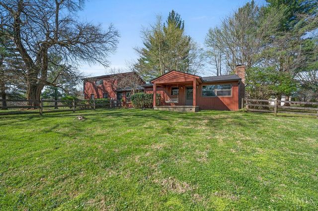 8135 Creek Woods Place, Deerfield Twp., OH 45039