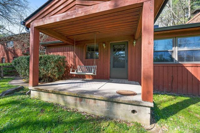 8135 Creek Woods Place, Deerfield Twp., OH 45039
