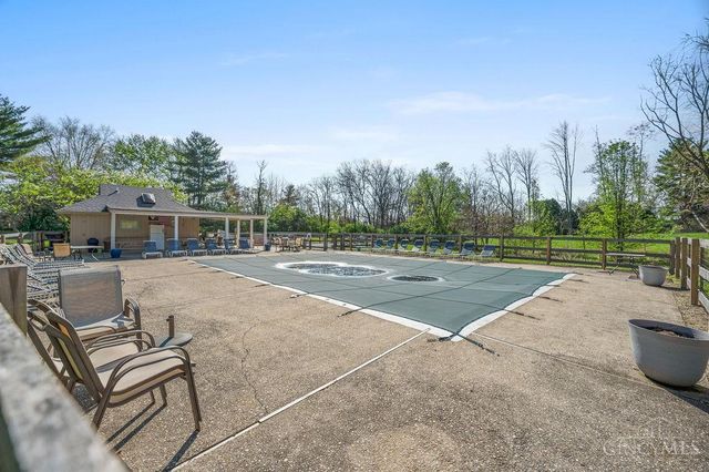 8135 Creek Woods Place, Deerfield Twp., OH 45039