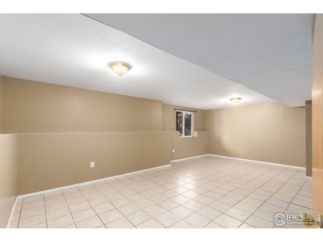 1004 Winona Cir, Loveland, CO 80537