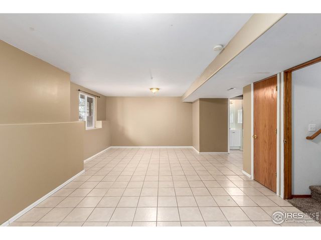 1004 Winona Cir, Loveland, CO 80537