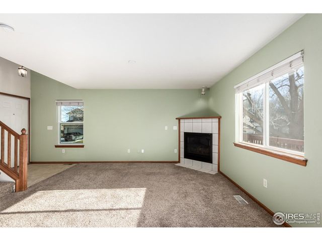 1004 Winona Cir, Loveland, CO 80537