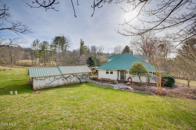 341 Locust Gap Road, Mountain City, TN 37683