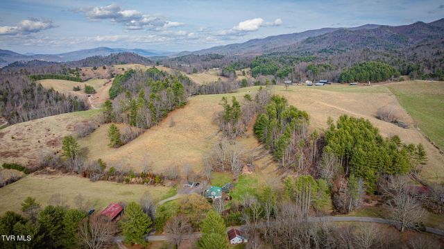 341 Locust Gap Road, Mountain City, TN 37683