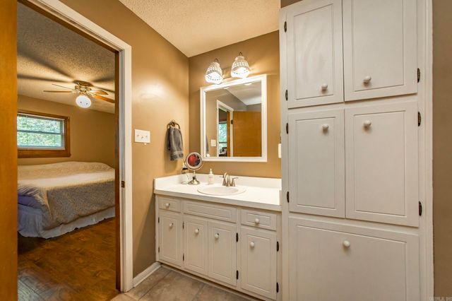 13 Jenny Lynn, Searcy, AR 72143