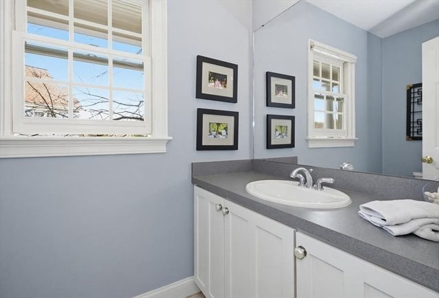 35 Lancaster County Rd 7A, Harvard, MA 01451