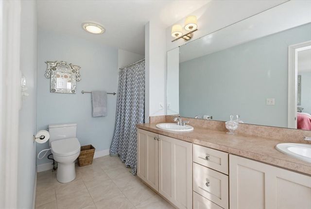 35 Lancaster County Rd 7A, Harvard, MA 01451