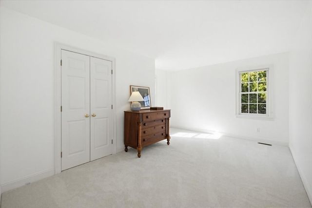 35 Lancaster County Rd 7A, Harvard, MA 01451