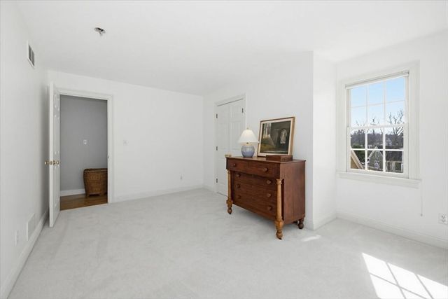 35 Lancaster County Rd 7A, Harvard, MA 01451