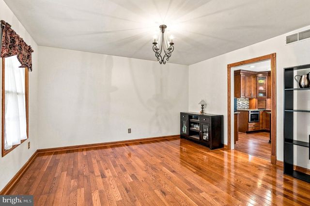 105 DEERFIELD AVE, Marlton, NJ 08053