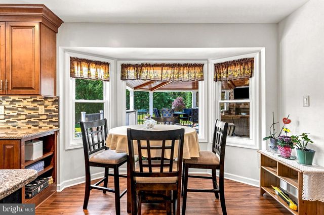 105 DEERFIELD AVE, Marlton, NJ 08053