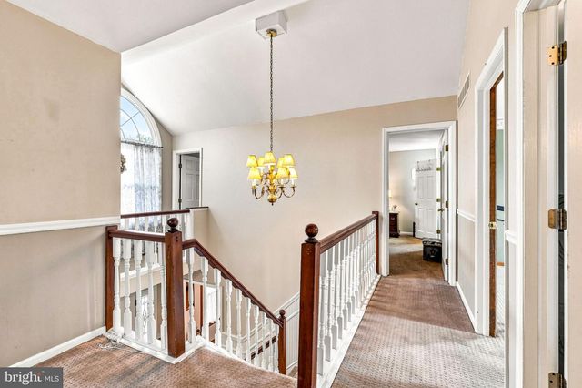 105 DEERFIELD AVE, Marlton, NJ 08053
