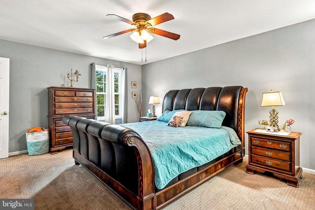 105 DEERFIELD AVE, Marlton, NJ 08053