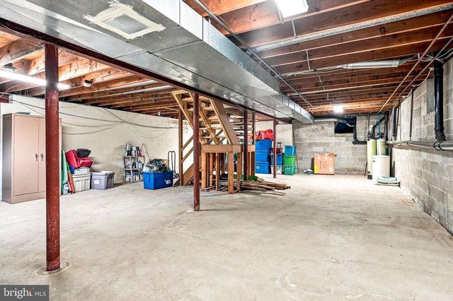 105 DEERFIELD AVE, Marlton, NJ 08053