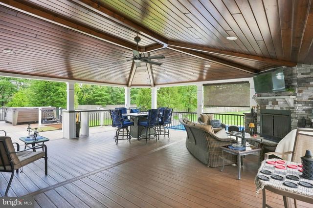 105 DEERFIELD AVE, Marlton, NJ 08053