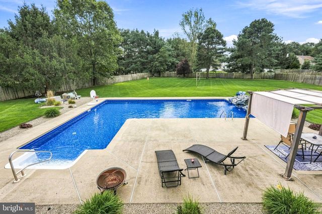 105 DEERFIELD AVE, Marlton, NJ 08053